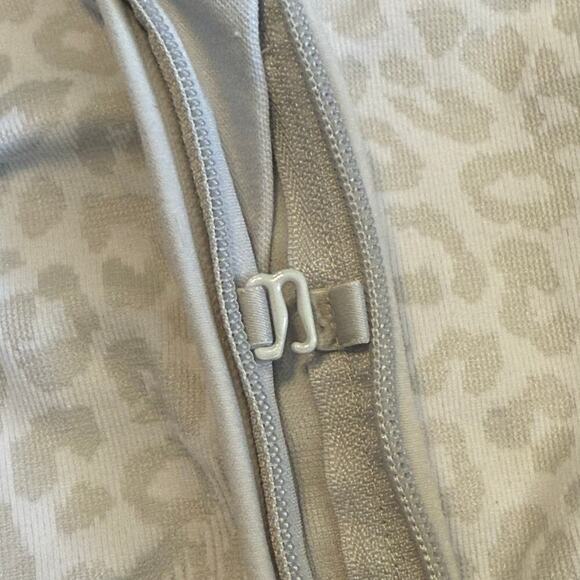 Avia Zip Front Sports Bra XXL Leopard Print Light Grey Racerback Style AV18191 - Picture 7 of 13